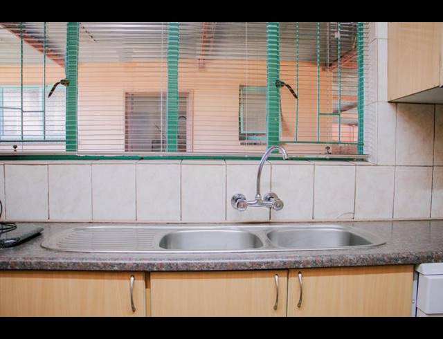 3 BEDROOM HOUSE FOR SALE IN VANDERBIJLPARK CE 4